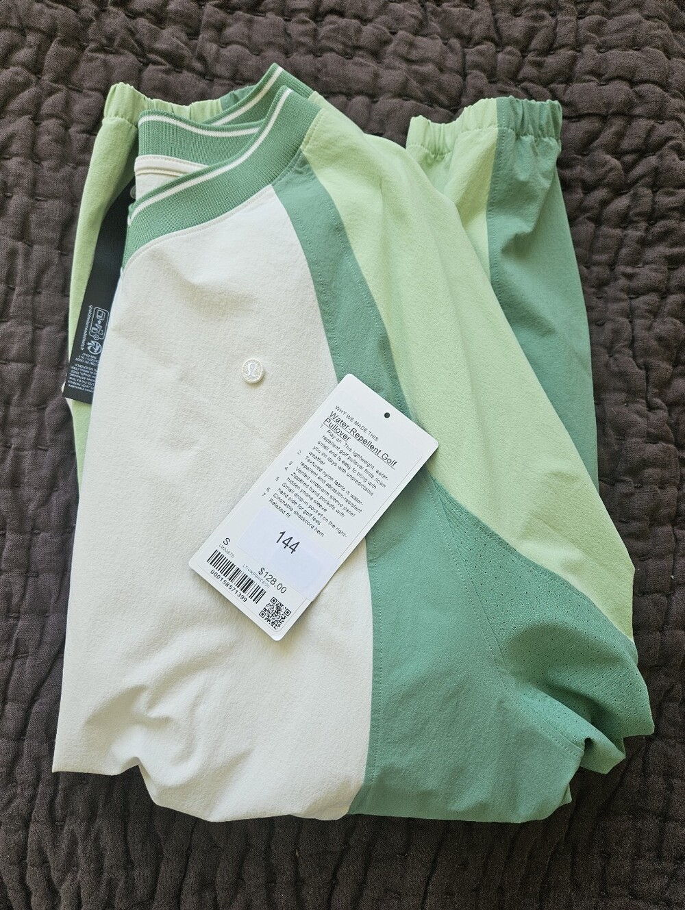 Water Repellent Golf Pullover